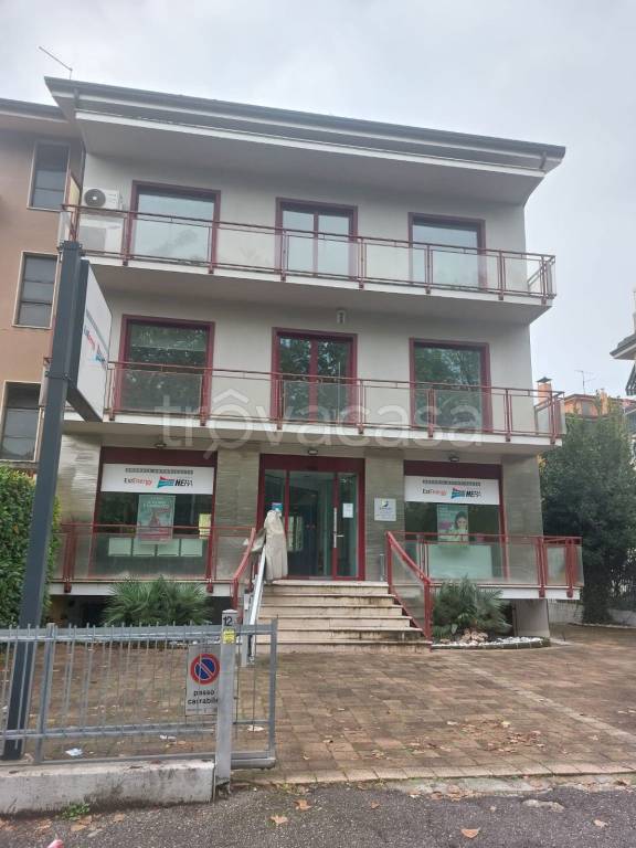 ufficio in affitto a Verona in zona Borgo Roma