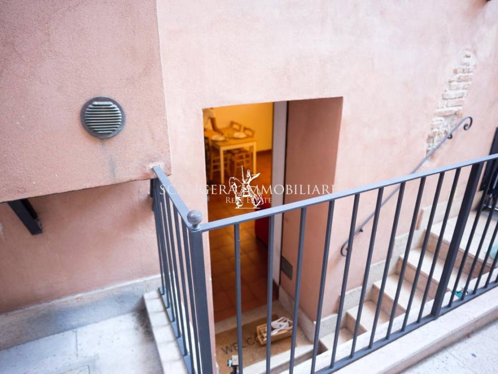 appartamento in affitto a Verona in zona Centro Storico