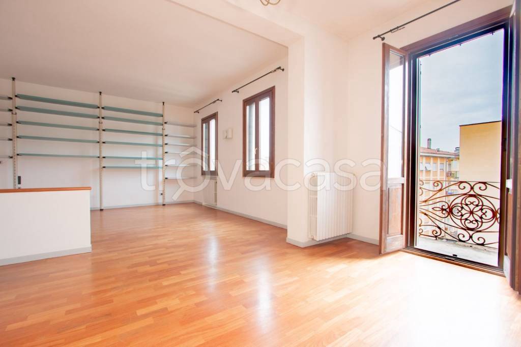 appartamento in affitto a Verona in zona Borgo Trento