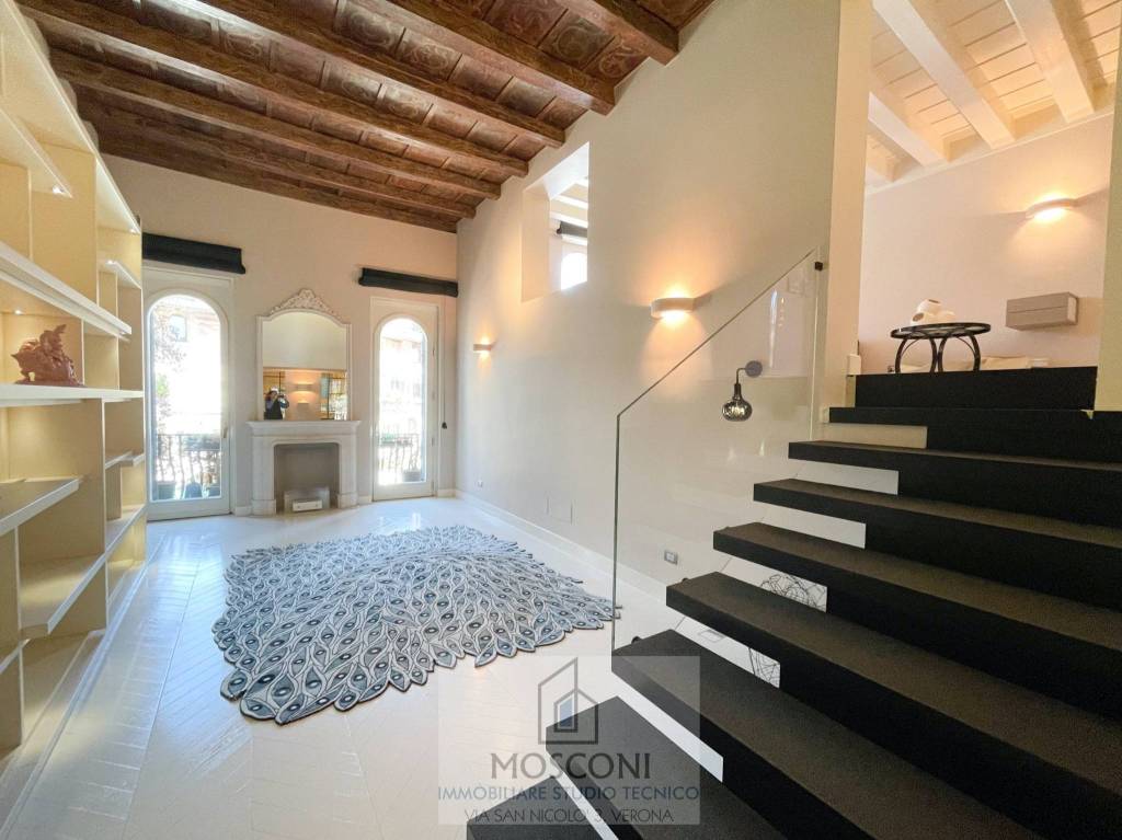 appartamento in affitto a Verona in zona Centro Storico