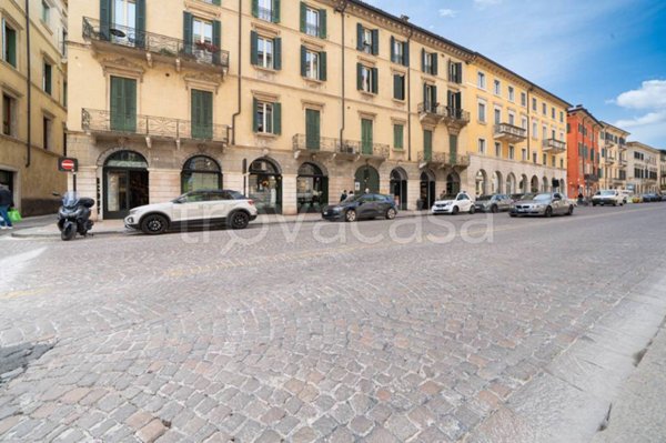 appartamento in affitto a Verona in zona Centro Storico