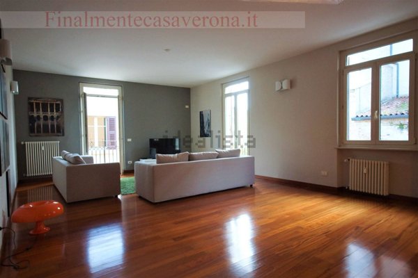 appartamento in affitto a Verona in zona Centro Storico