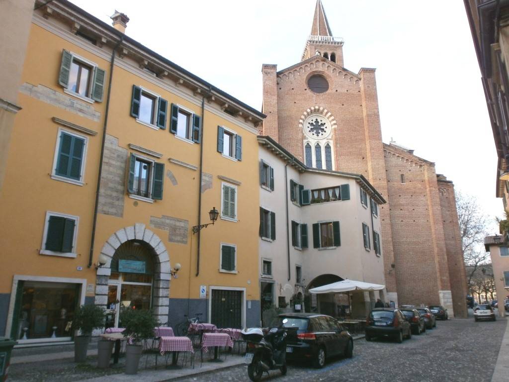 appartamento in affitto a Verona in zona Centro Storico