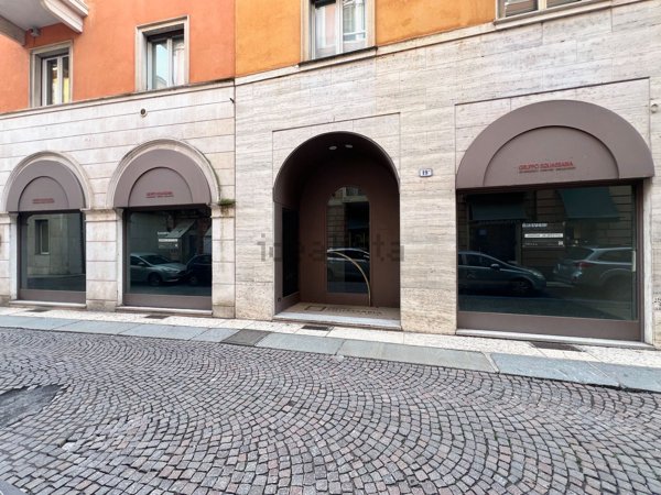 locale commerciale in affitto a Verona in zona Centro Storico