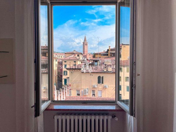 appartamento in affitto a Verona in zona Centro Storico