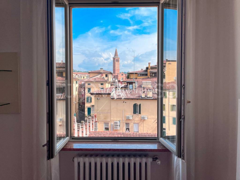 appartamento in affitto a Verona in zona Centro Storico