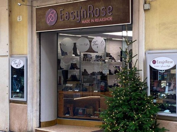 negozio in affitto a Verona in zona Centro Storico