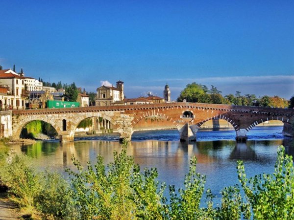 locale commerciale in affitto a Verona in zona Borgo Milano
