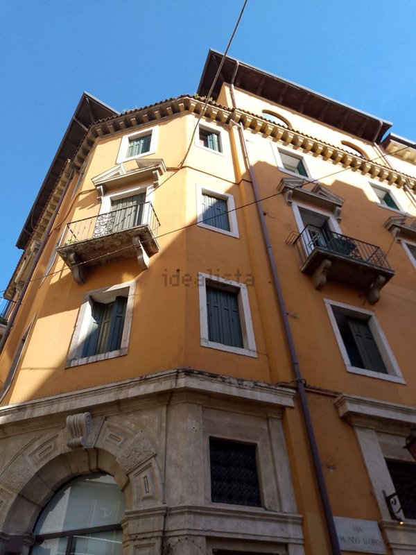 appartamento in affitto a Verona in zona Centro Storico