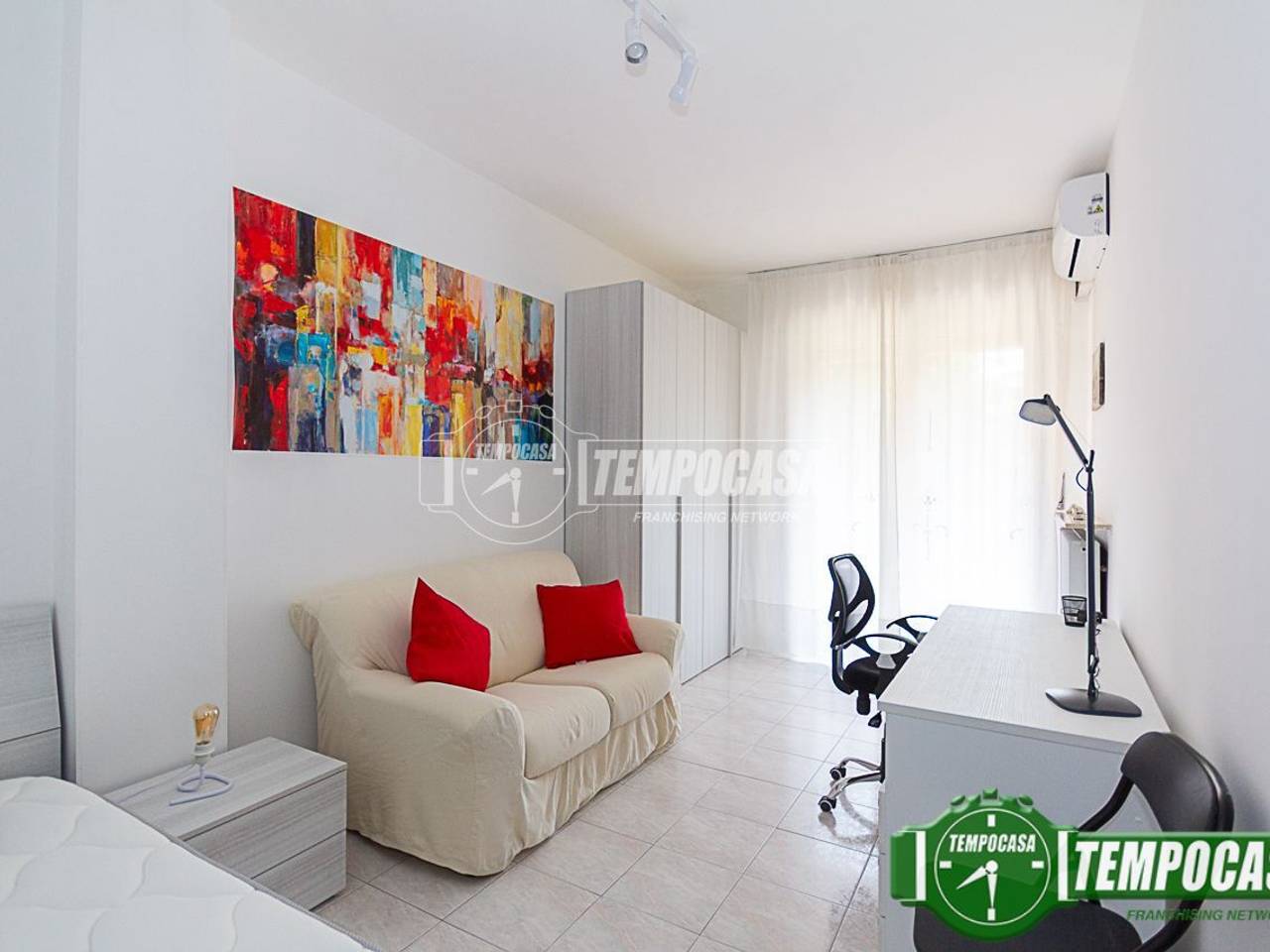 negozio in affitto a Verona in zona Saval