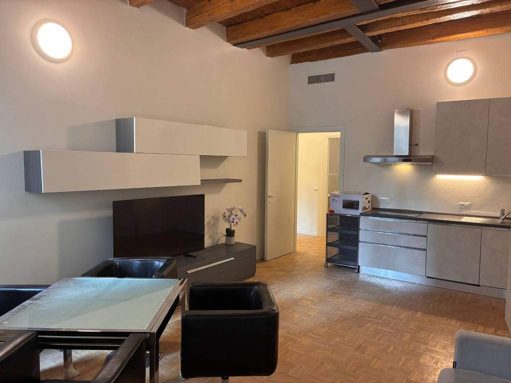 appartamento in affitto a Verona