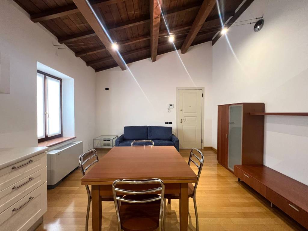 appartamento in affitto a Verona in zona Centro Storico