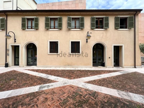 appartamento in affitto a Verona in zona Centro Storico