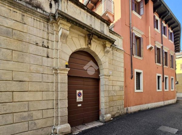 ufficio in affitto a Verona in zona Veronetta