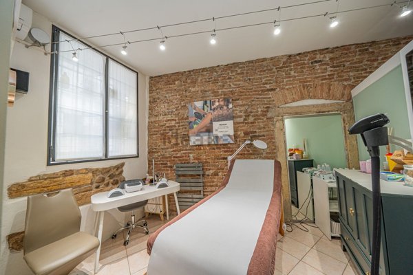 negozio in affitto a Verona in zona Centro Storico