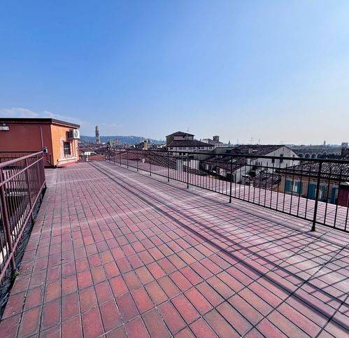 appartamento in affitto a Verona in zona Centro Storico