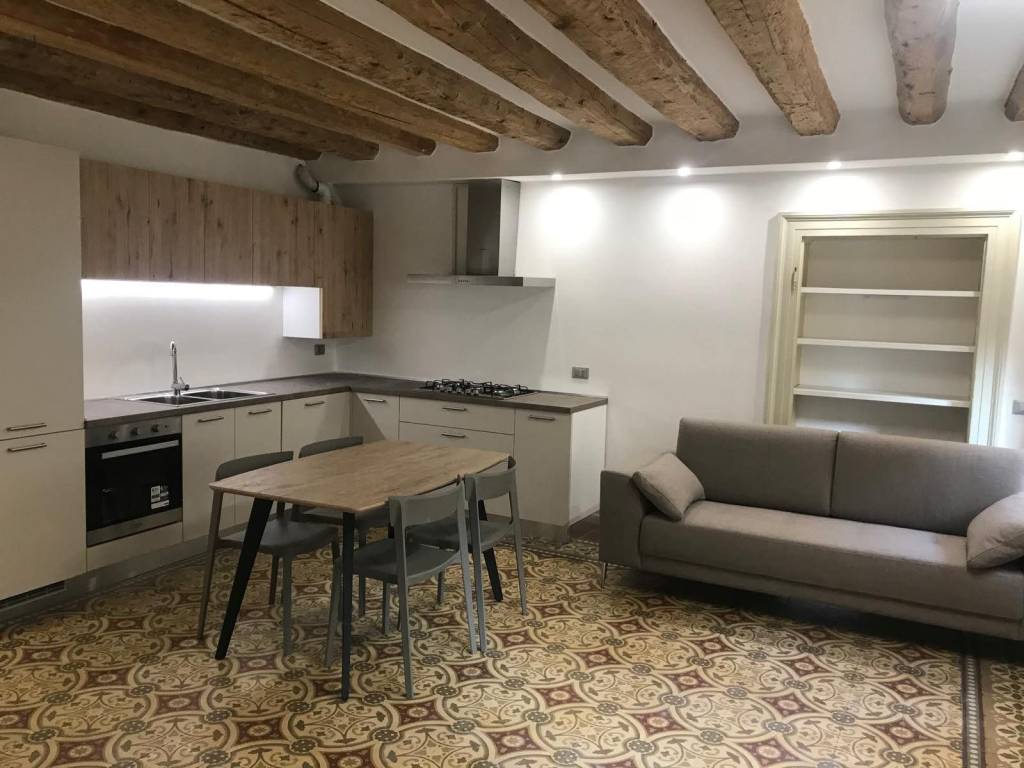 appartamento in affitto a Verona