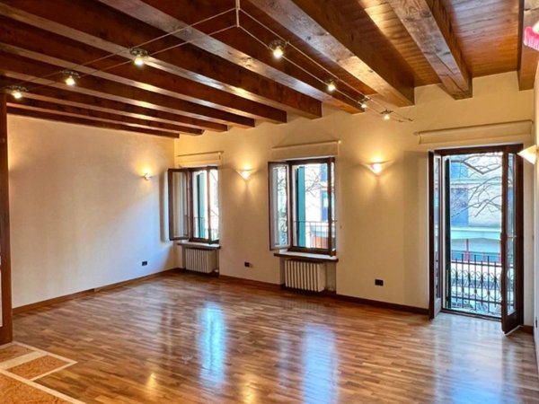 appartamento in affitto a Verona in zona Centro Storico