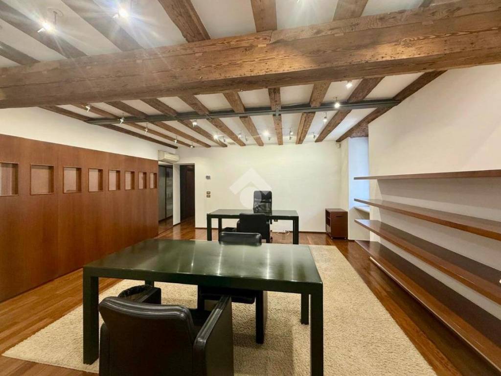 ufficio in affitto a Verona in zona Centro Storico