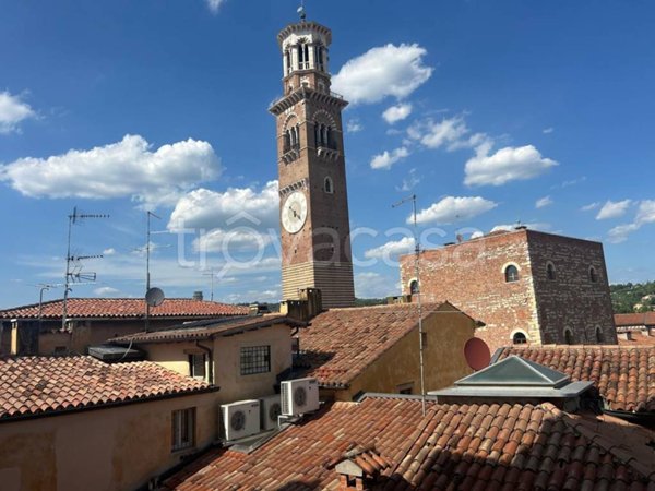 appartamento in affitto a Verona in zona Centro Storico