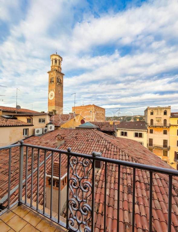 appartamento in affitto a Verona in zona Centro Storico