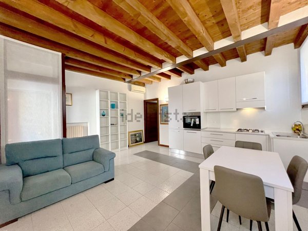 appartamento in affitto a Verona in zona Veronetta