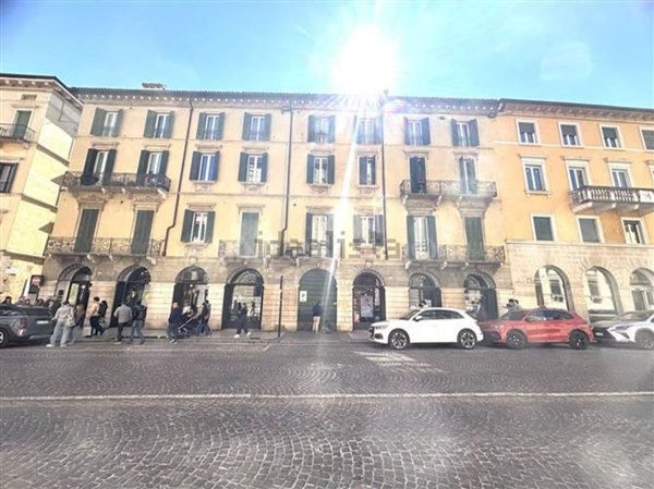appartamento in affitto a Verona in zona Centro Storico