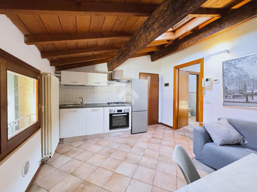 appartamento in affitto a Verona in zona Veronetta