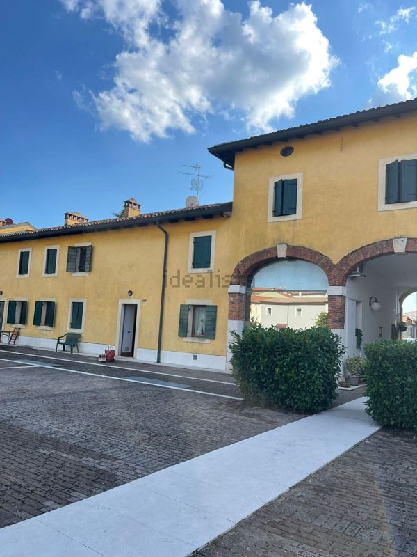 appartamento in affitto a Verona in zona Borgo Roma