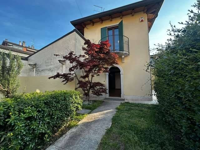 appartamento in affitto a Verona in zona Golosine