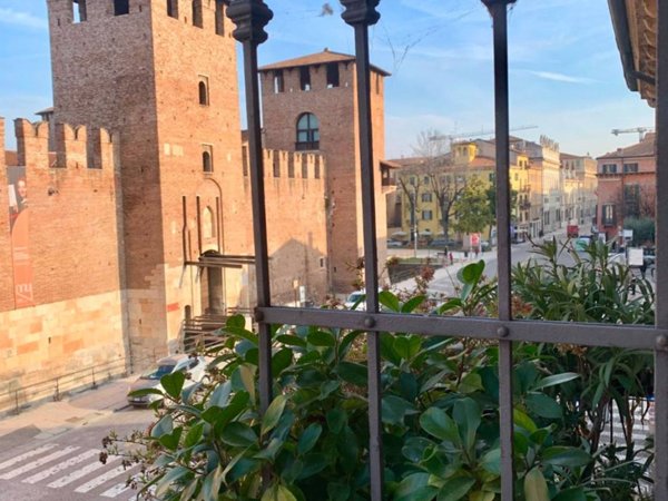 appartamento in affitto a Verona in zona Centro Storico