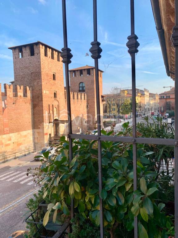 appartamento in affitto a Verona in zona Centro Storico