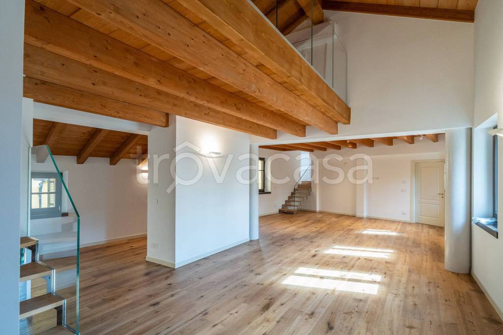 appartamento in affitto a Verona in zona Centro Storico