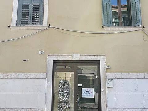 negozio in affitto a Verona in zona Veronetta