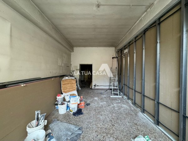 negozio in affitto a Verona