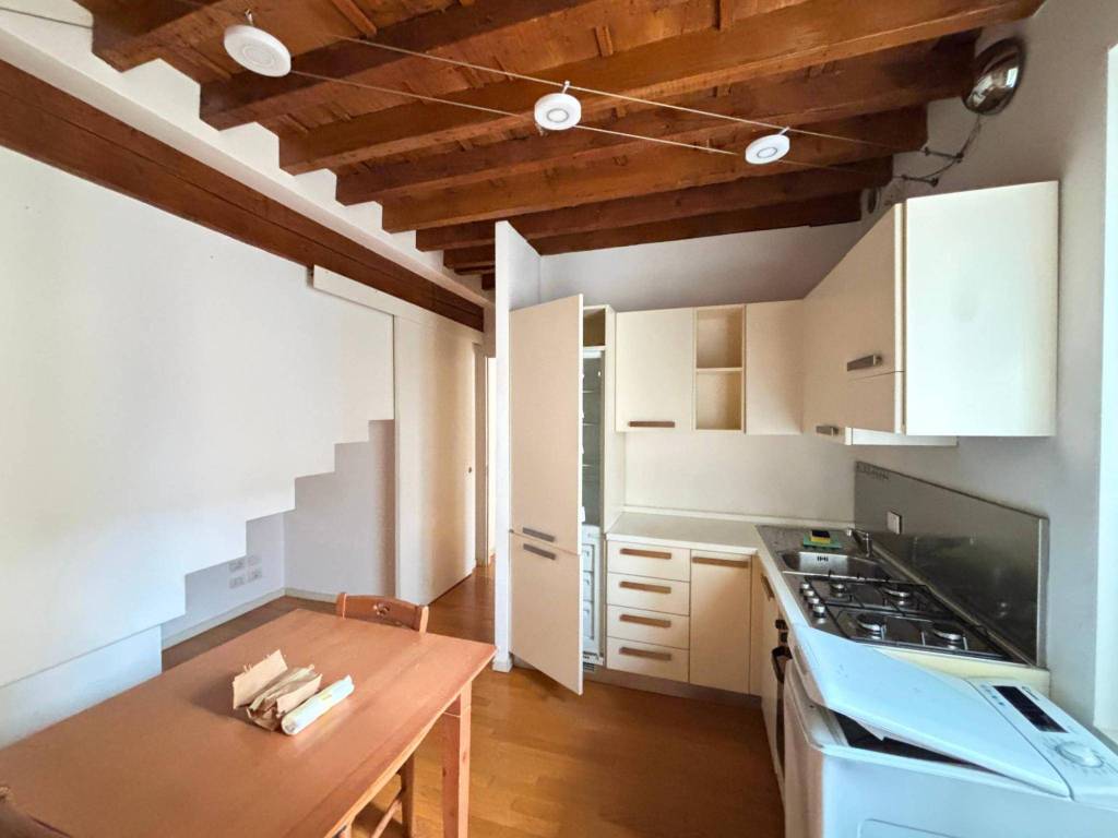 appartamento in affitto a Verona in zona Centro Storico