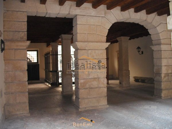 appartamento in affitto a Verona in zona Veronetta