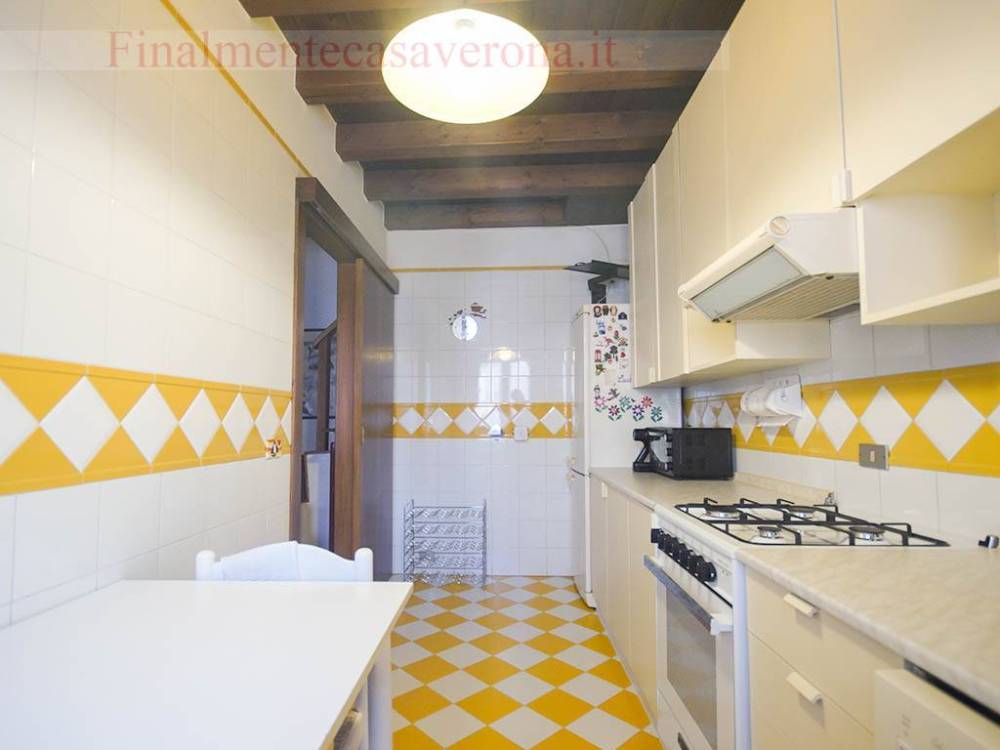 appartamento in affitto a Verona in zona Centro Storico