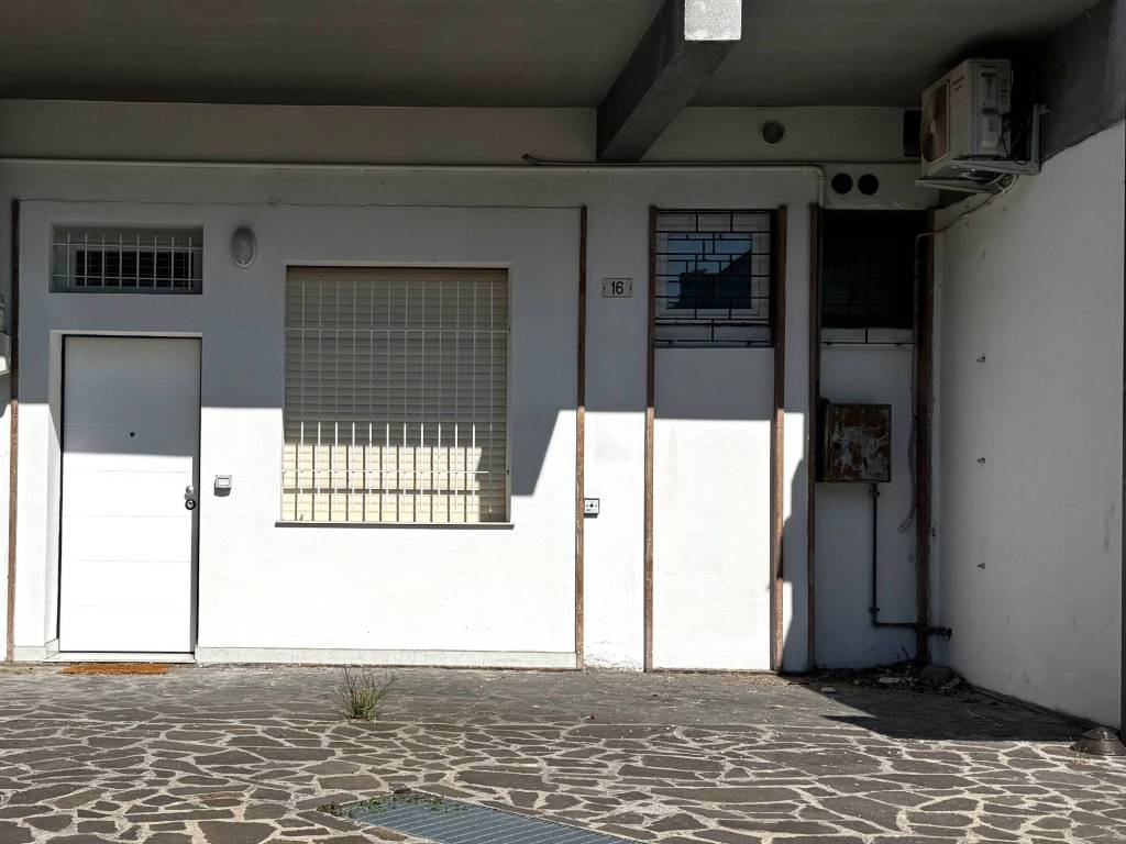 ufficio in affitto a Verona in zona Borgo Roma