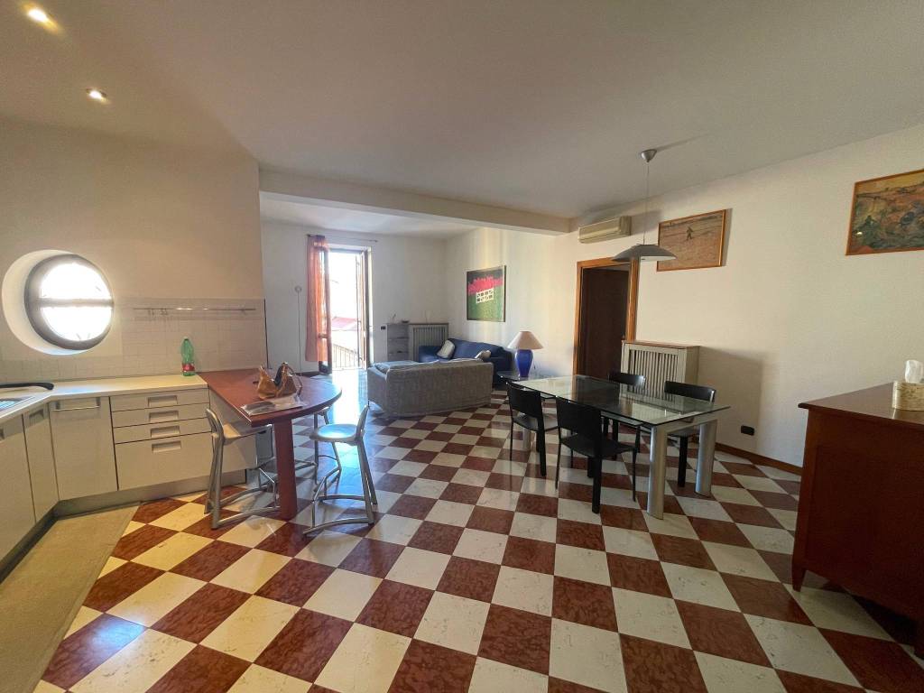 appartamento in affitto a Verona