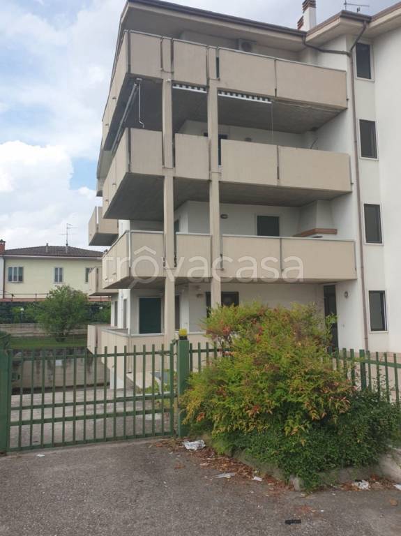 appartamento in affitto a Verona in zona Cadidavid