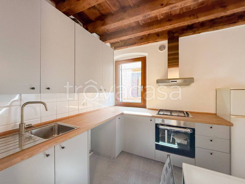 appartamento in affitto a Verona in zona Veronetta