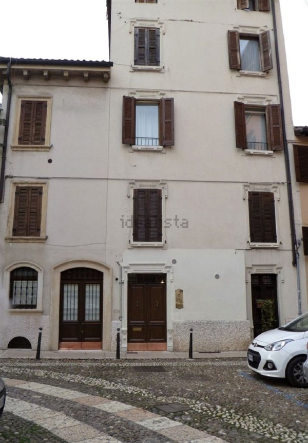 appartamento in affitto a Verona in zona Centro Storico