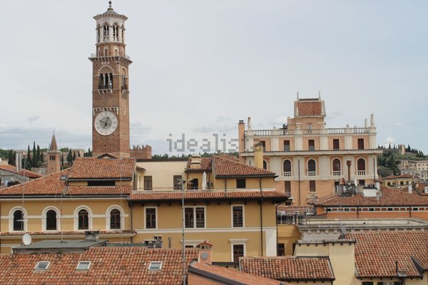 appartamento in affitto a Verona in zona Centro Storico