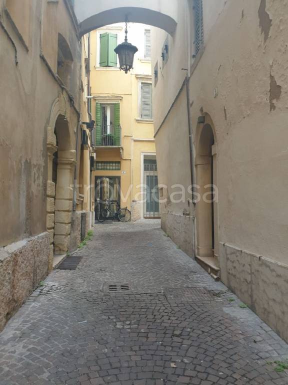 appartamento in affitto a Verona in zona Centro Storico