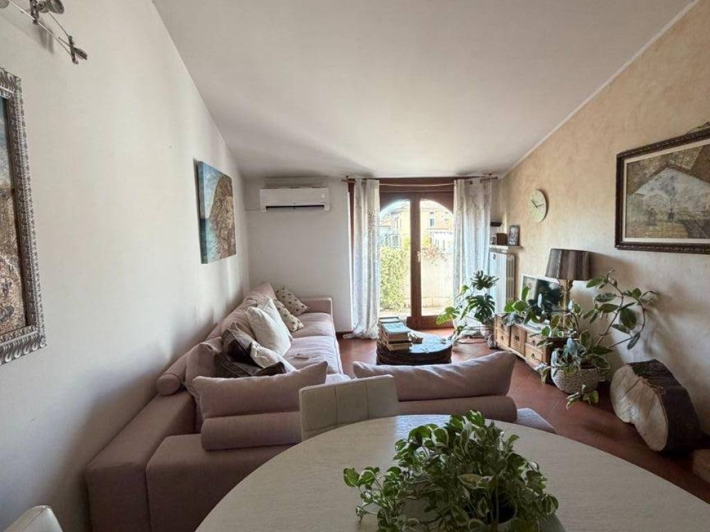 appartamento in affitto a Verona in zona Centro Storico