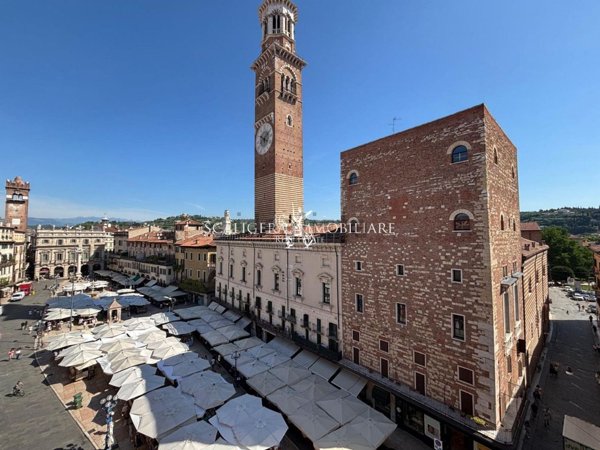 appartamento in affitto a Verona in zona Centro Storico