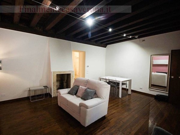 appartamento in affitto a Verona in zona Centro Storico