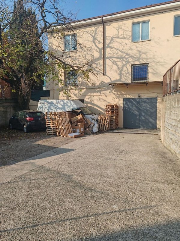 ufficio in affitto a Verona in zona Borgo Roma