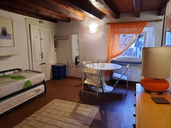 appartamento in affitto a Verona in zona Veronetta